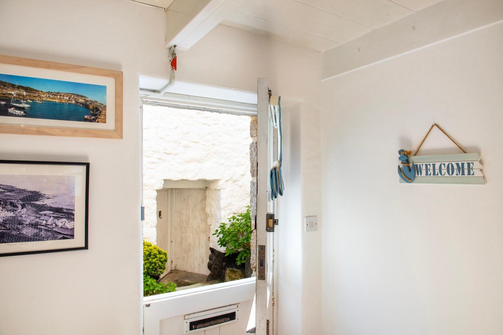 Abbey Cottage, Close To Mousehole Harbour Exterior foto